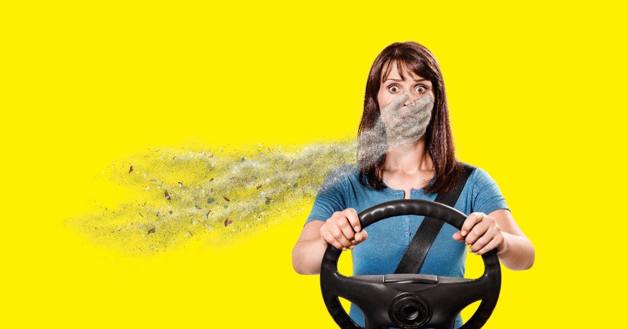 抗アレルゲンエアコンフィルターは、車の乗客が楽に呼吸できる一助